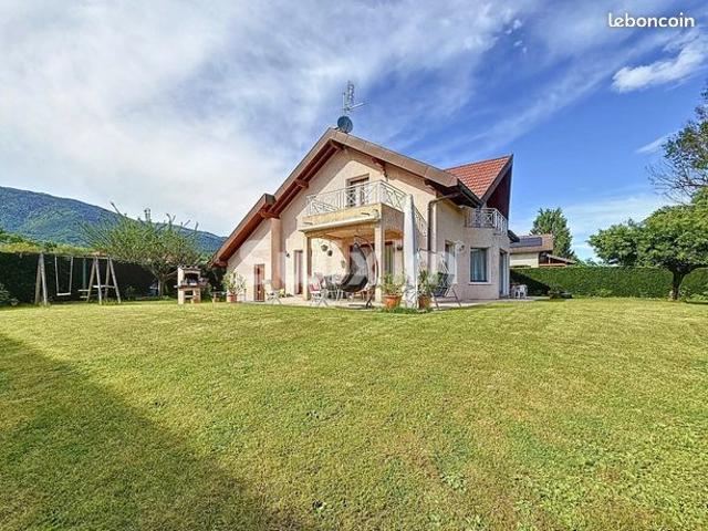 Maison 7 pièces 187 m²