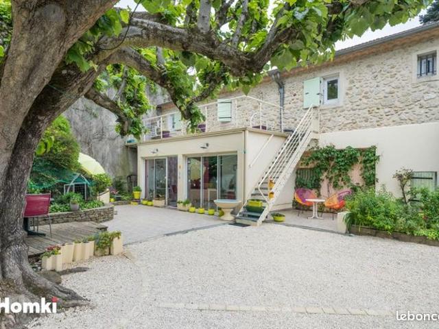 Maison 7 pièces 187 m²