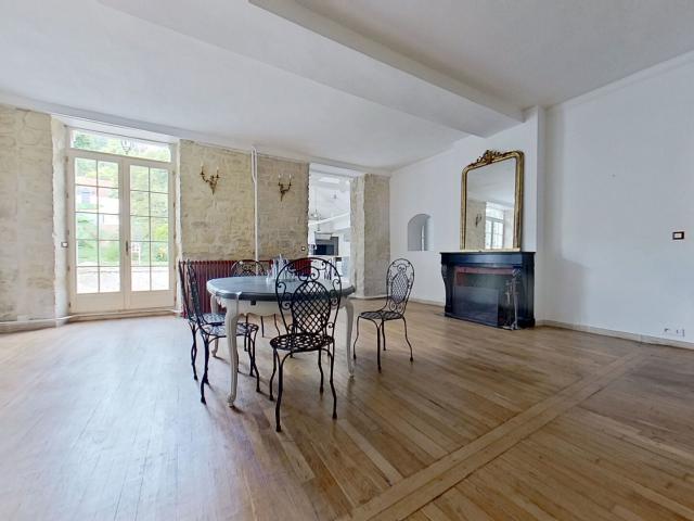 Maison 7 pièces 187 m²