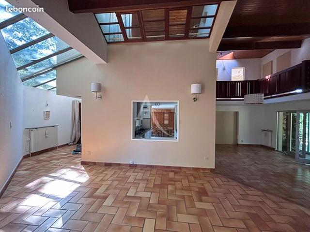 Maison 7 pièces 188 m²