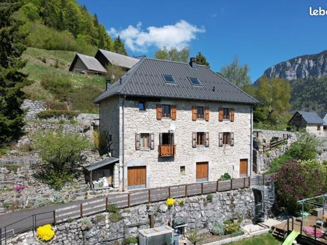 Maison 7 pièces 188 m²