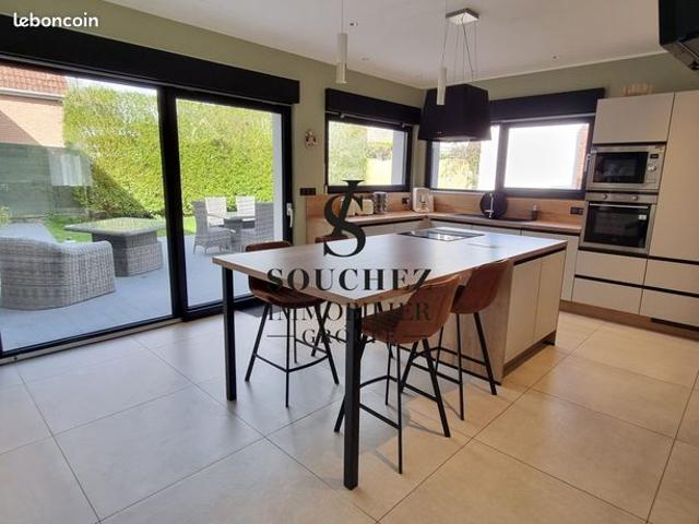 Maison 7 pièces 188 m²