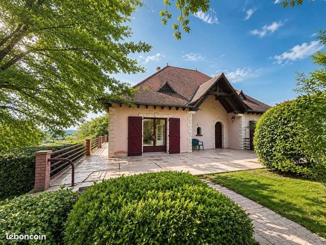 Maison 7 pièces 188 m²