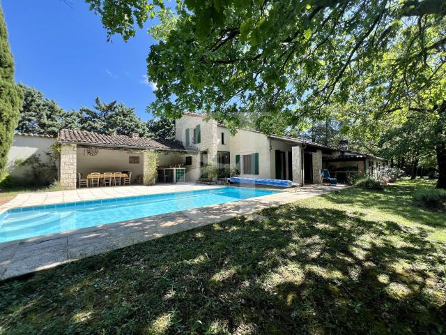 Maison 7 pièces 188 m²