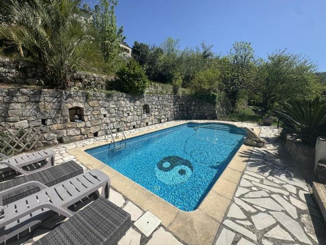 Maison 7 pièces 189 m²