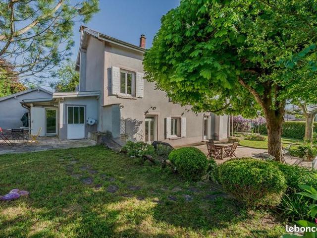 Maison 7 pièces 189 m²