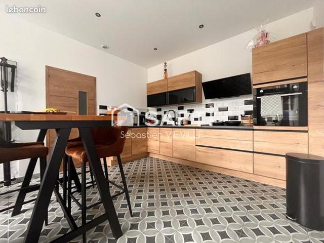 Maison 7 pièces 189 m²