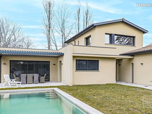 Maison 7 pièces 189 m²