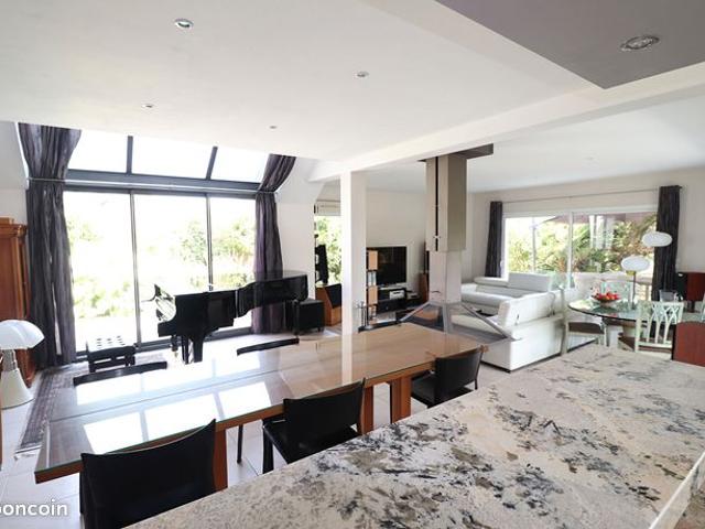 Maison 7 pièces 189 m²