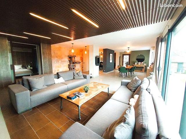 Maison 7 pièces 189 m²