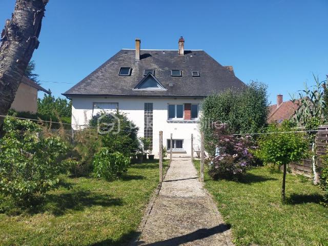 Maison 7 pièces 180 m²