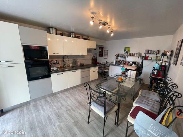 Maison 7 pièces 180 m²