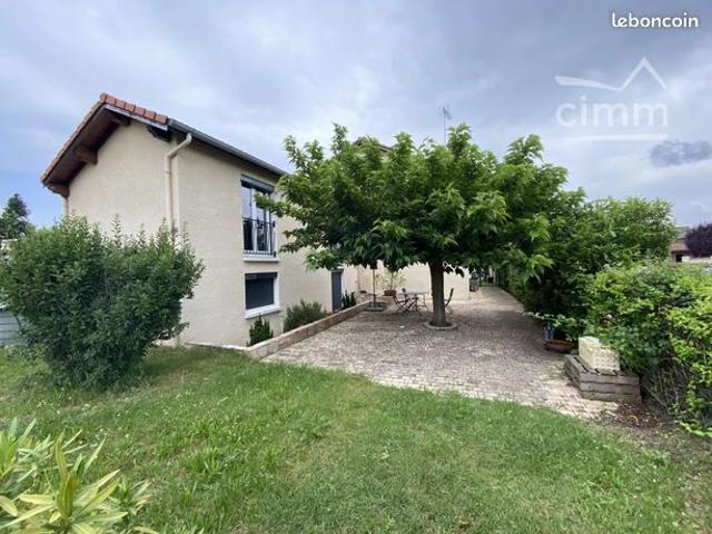 Maison 7 pièces 180 m²