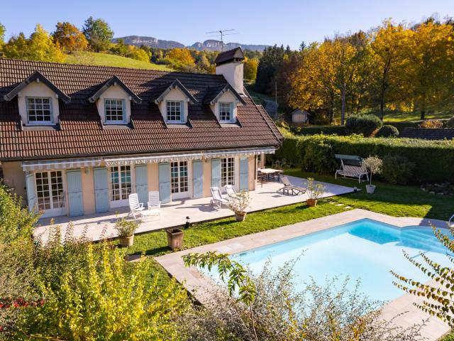 Maison 7 pièces 180 m²