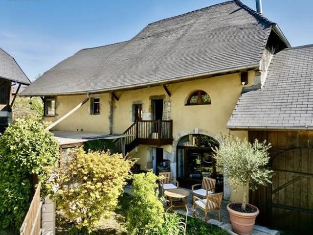Maison 7 pièces 180 m²