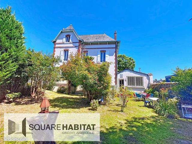 Maison 7 pièces 180 m²
