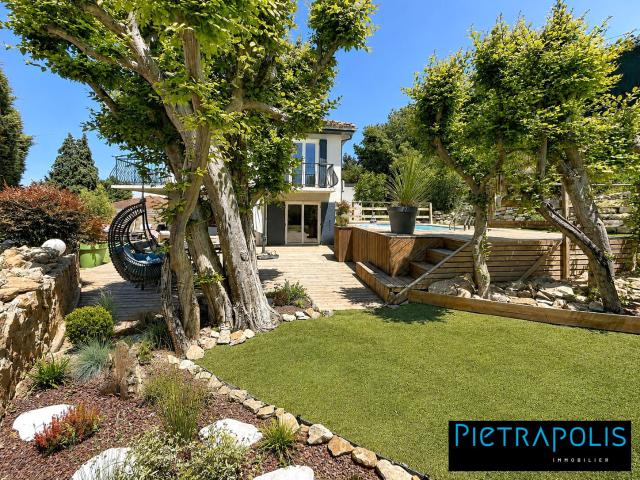 Maison 7 pièces 180 m²