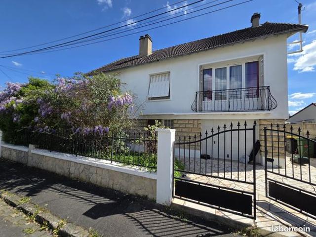 Maison 7 pièces 180 m²