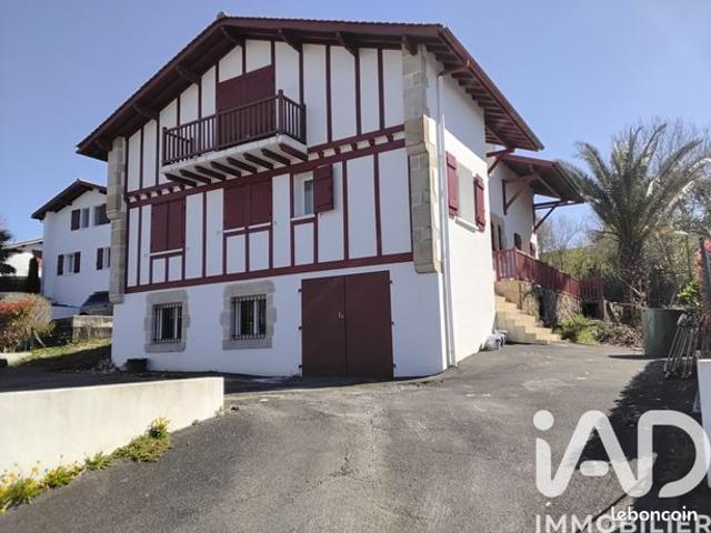Maison 7 pièces 180 m²