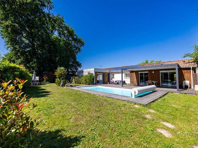 Maison 7 pièces 180 m²