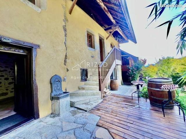 Maison 7 pièces 180 m²