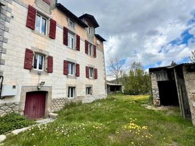 Maison 7 pièces 180 m²