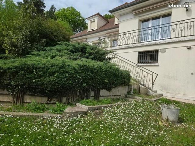 Maison 7 pièces 180 m²