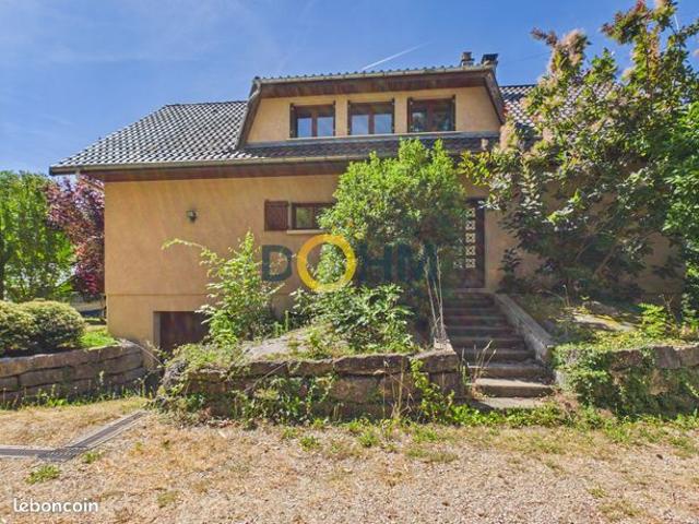 Maison 7 pièces 180 m²