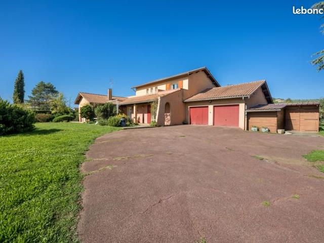 Maison 7 pièces 180 m²