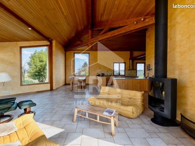 Maison 7 pièces 180 m²