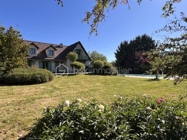 Maison 7 pièces 180 m²