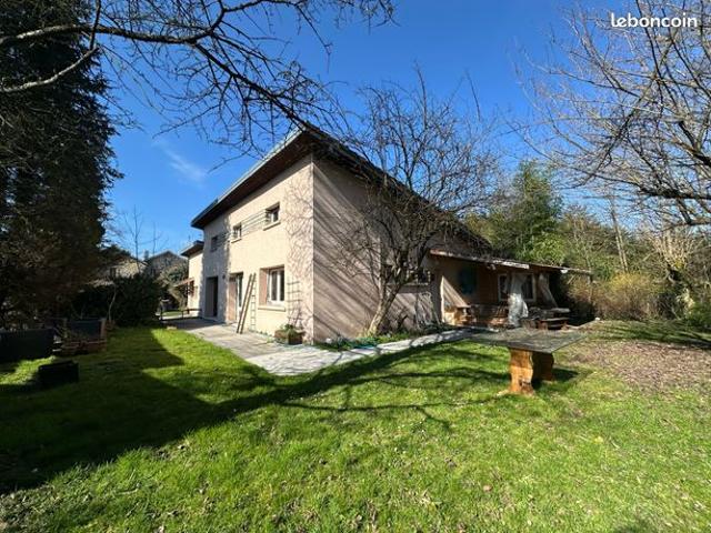 Maison 7 pièces 180 m²