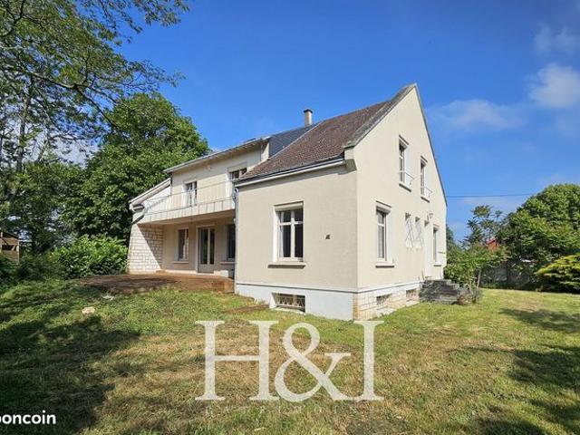 Maison 7 pièces 180 m²