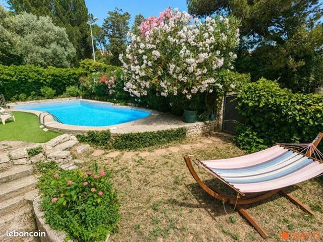 Maison 7 pièces 180 m²