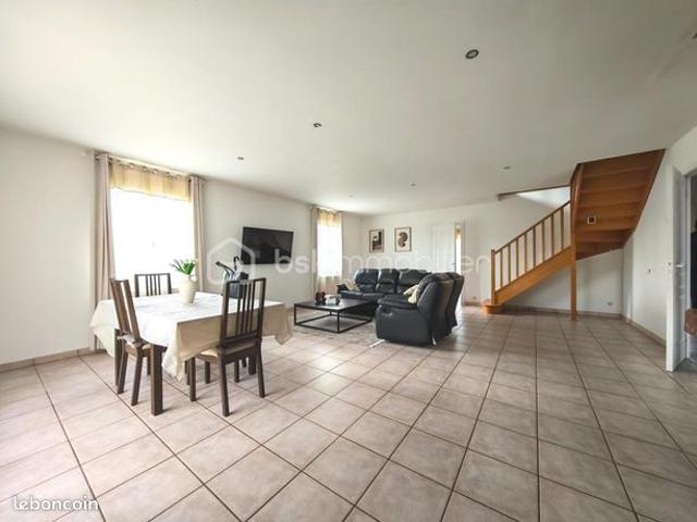 Maison 7 pièces 180 m²