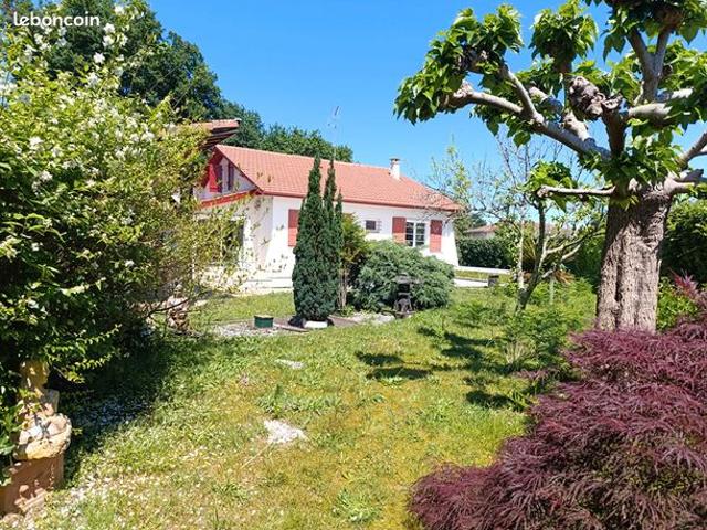 Maison 7 pièces 180 m²