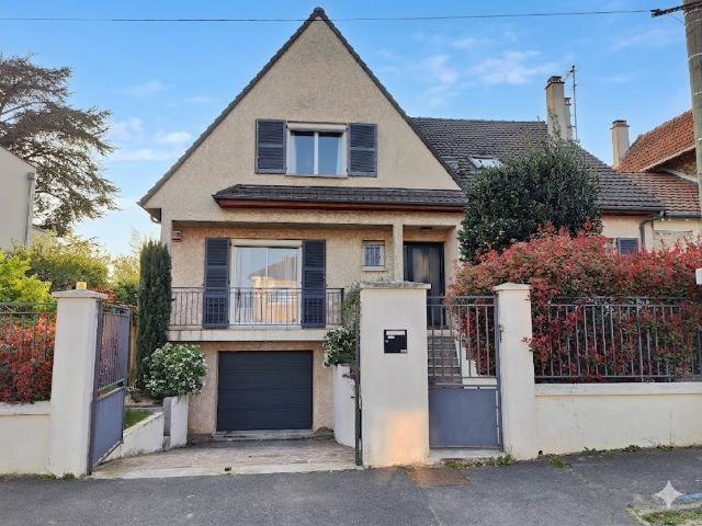 Maison 7 pièces 180 m²