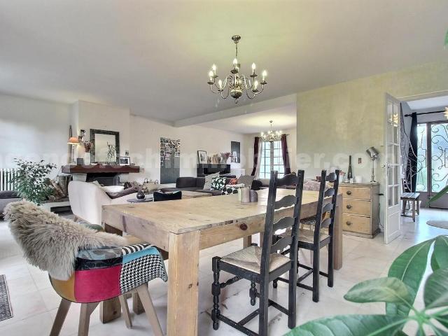 Maison 7 pièces 180 m²
