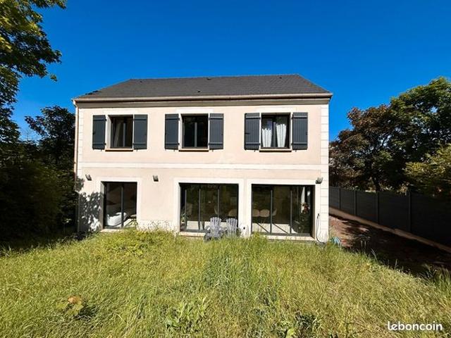 Maison 7 pièces 180 m²