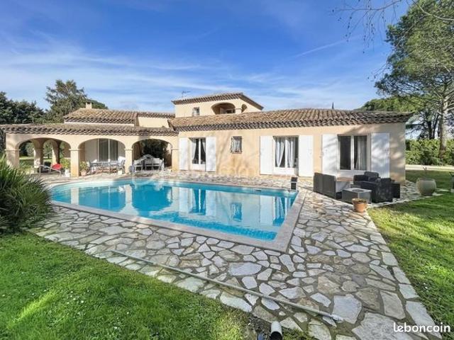 Maison 7 pièces 180 m²
