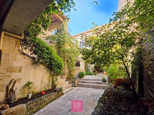 Maison 7 pièces 260 m²
