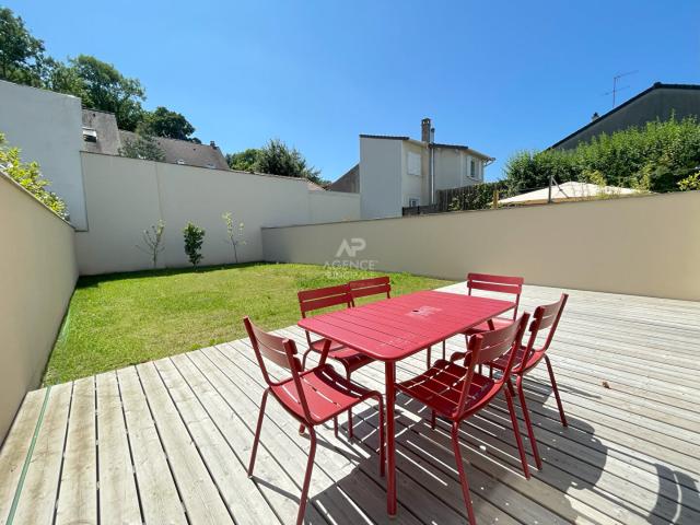 Maison 7 pièces 180 m²