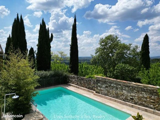 Maison 7 pièces 180 m²