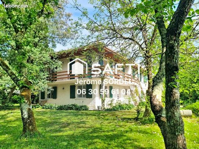 Maison 7 pièces 180 m²