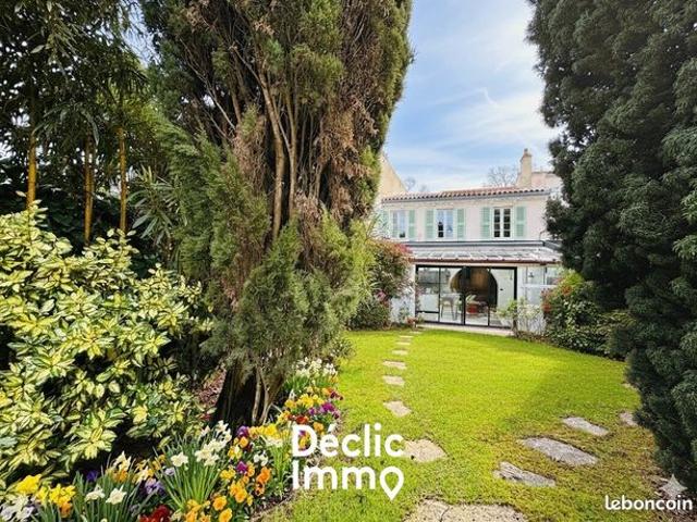 Maison 7 pièces 180 m²