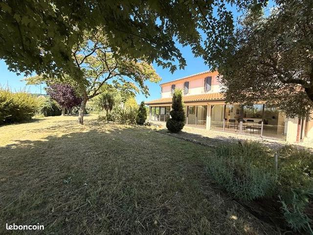 Maison 7 pièces 180 m²