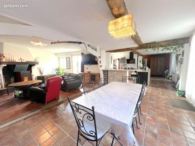 Maison 7 pièces 180 m²