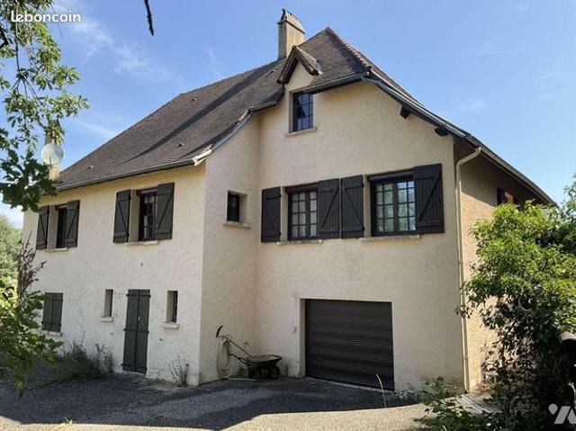 Maison 7 pièces 180 m²