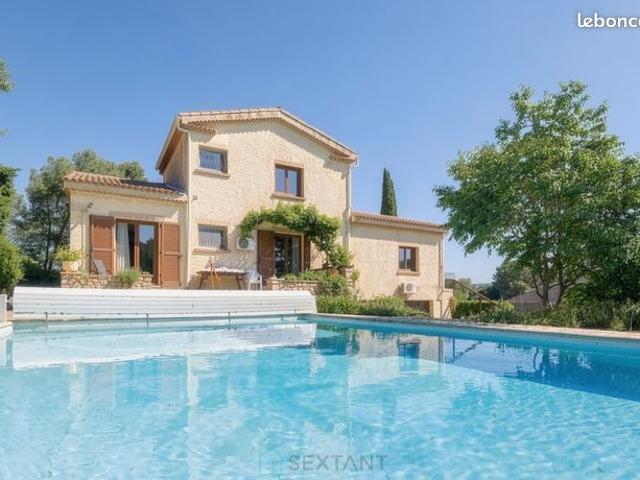 Maison 7 pièces 180 m²