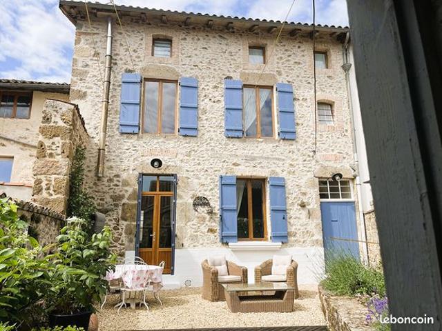 Maison 7 pièces 180 m²